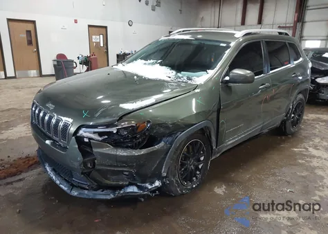 2019 Jeep Cherokee Latitude Plus 4X4 z USA, uszkodzony, nr VIN 1C4PJMLN2KD250846